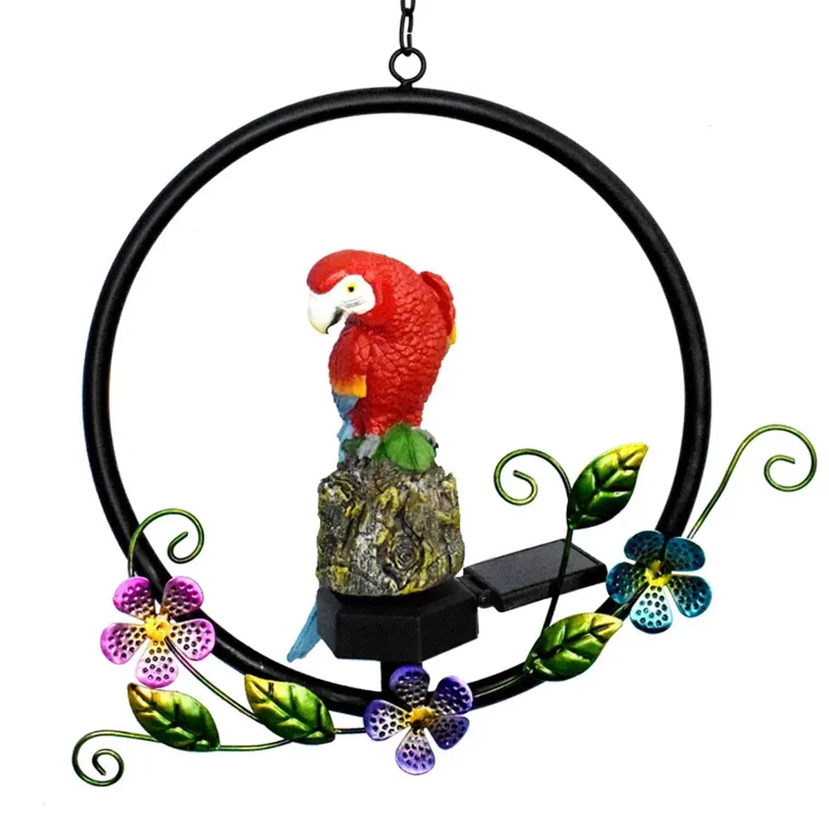 Adorno solar decorativo con loro rojo sobre aro metálico con flores y hojas de colores, ideal para jardín o terraza.