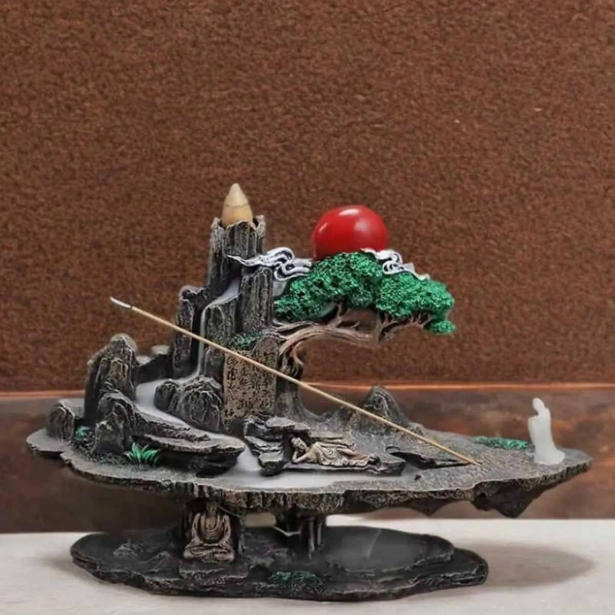 Cascada de humo con Buda meditando bajo el Árbol de la Vida