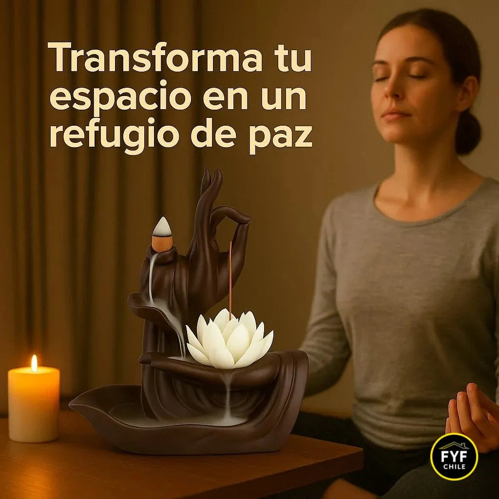 Quemador de incienso cascada utilizado para meditación y rituales zen.